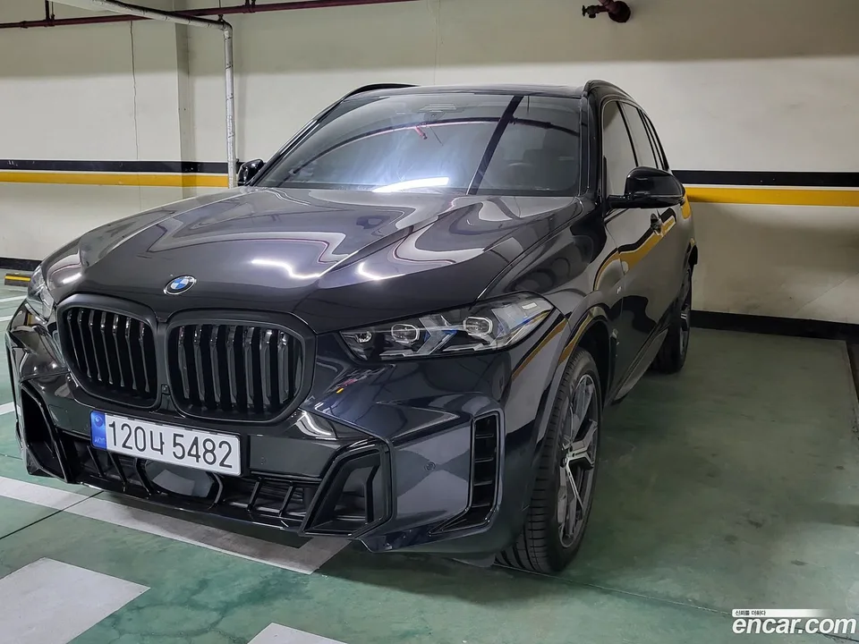 BMW X5 xDrive 40i M 2024 — photo 1, buy with delivery to Moscow