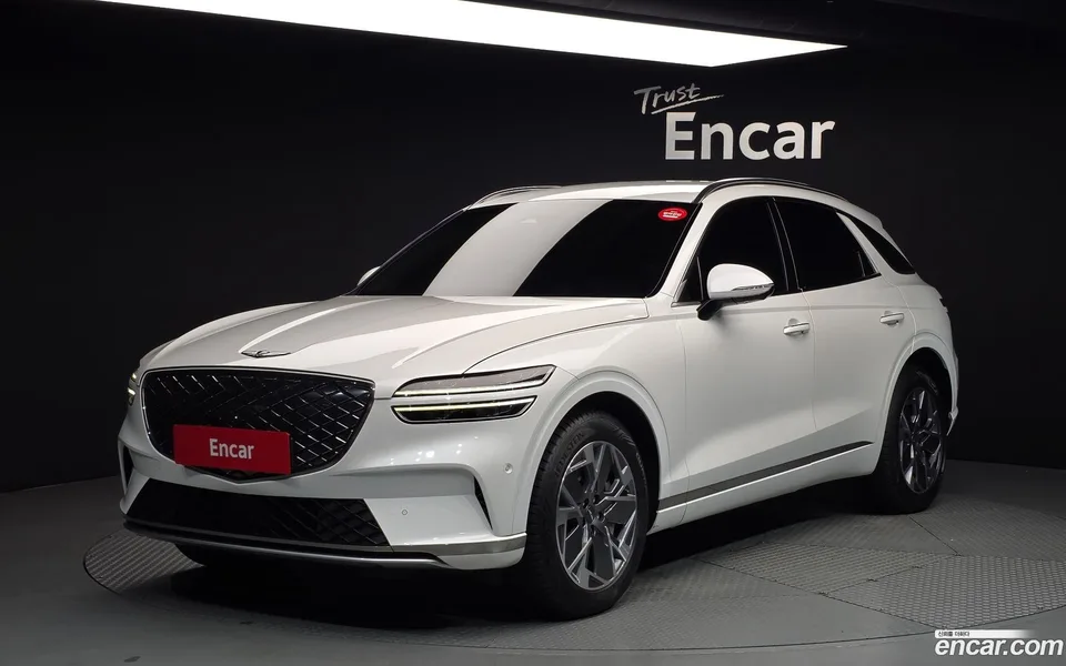 Genesis Electrified GV70 e-AWD 2022 — photo 1, buy with delivery to Moscow
