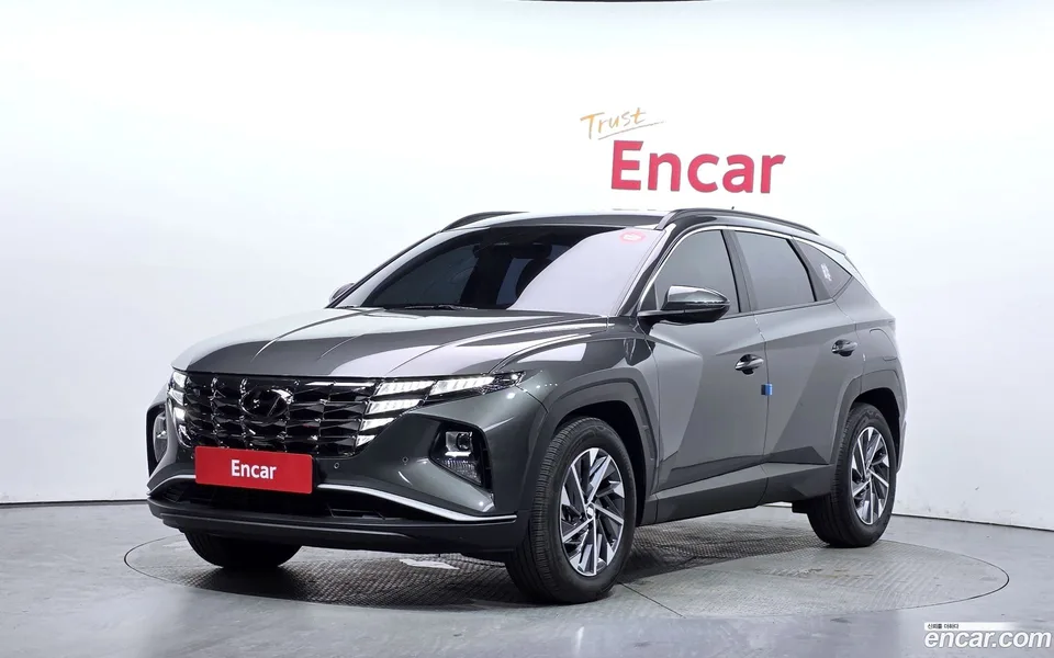 Hyundai Tucson 2.0 2WD 2022 — photo 1, buy with delivery to Moscow