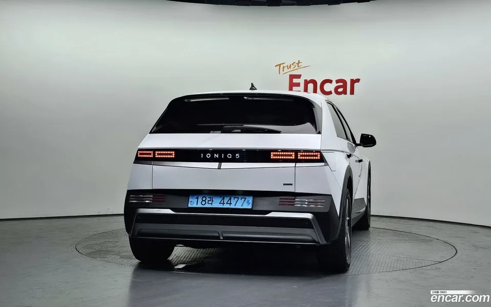 Hyundai Ioniq 5 AWD 2025 — thumbnail 4