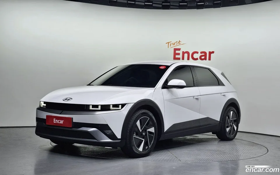 Hyundai Ioniq 5 AWD 2025 — photo 1, buy with delivery to Moscow