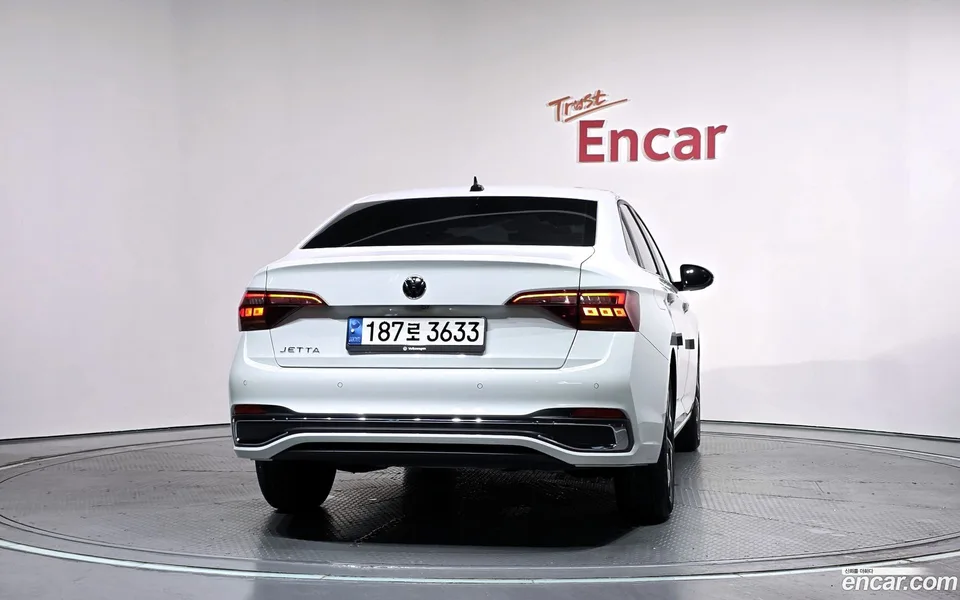 Volkswagen Jetta 1.5 TSI 2023 — thumbnail 4