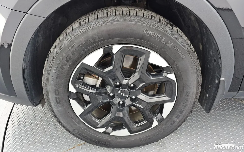 Kia Sorento 2.5T 2WD 2024 — thumbnail 2