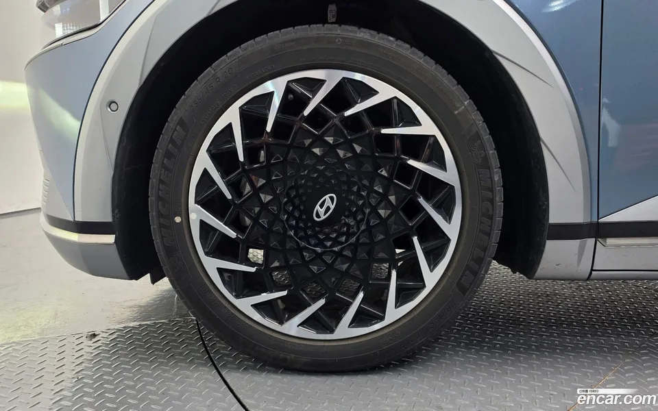 Hyundai Ioniq 5 2024 — thumbnail 2