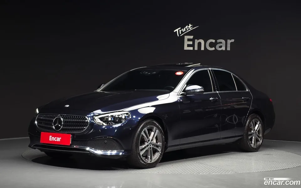 Mercedes-Benz E-Class E350 4MATIC 2022 — photo 1, buy with delivery to Moscow