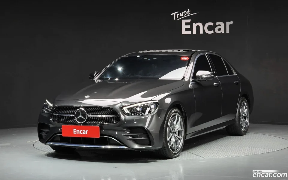 Mercedes-Benz E-Class E220d 4MATIC AMG Line 2022 — photo 1, buy with delivery to Moscow