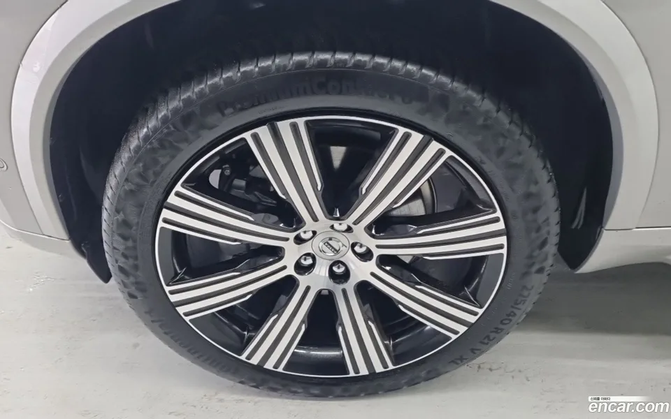 Volvo XC90 B6 2024 — thumbnail 2