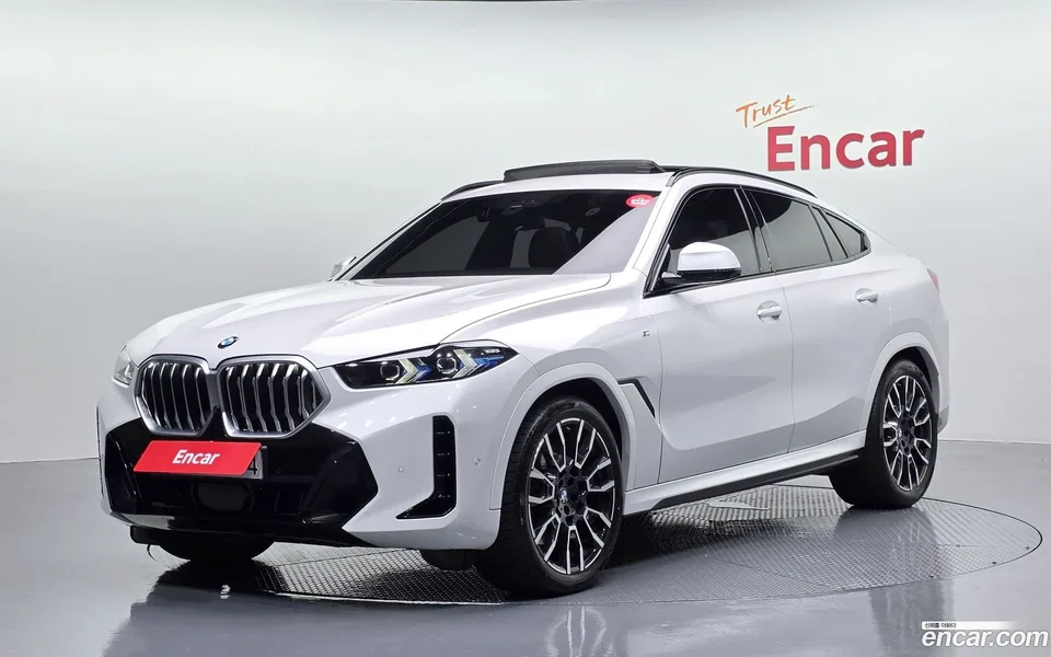 BMW X6 xDrive40i M 2025 — фото 1, купить с доставкой в Москву