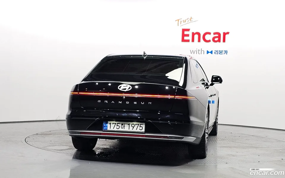 Hyundai Grandeur Hybrid 2023 — thumbnail 4