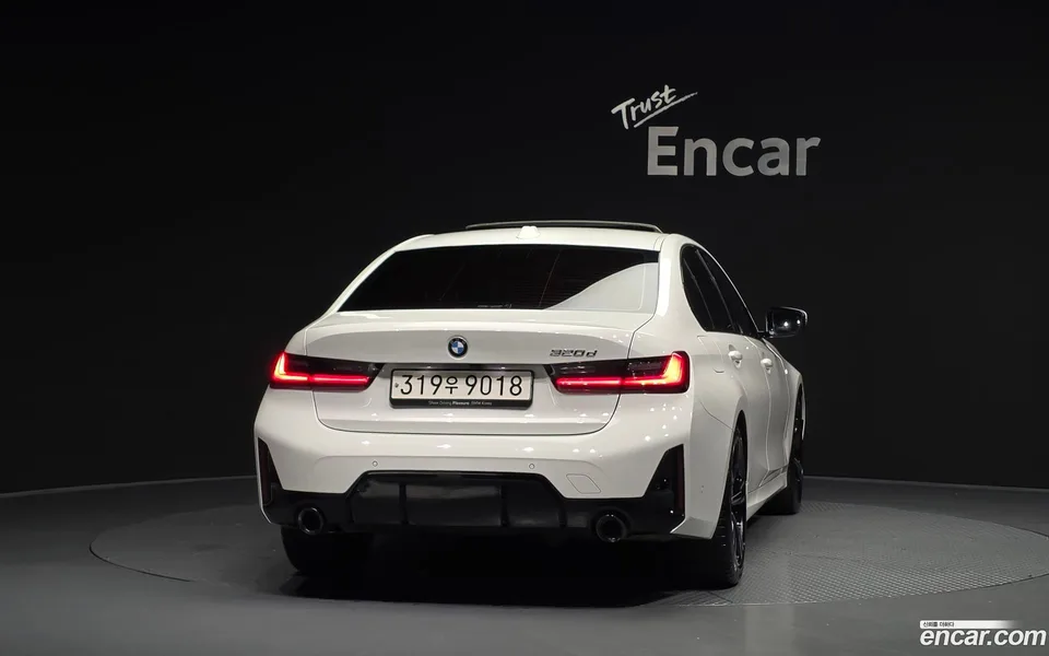 BMW 3 Series 320d M 2024 — thumbnail 4