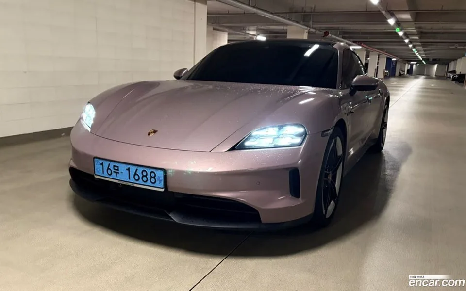 Porsche Taycan 4S 2025 — photo 1, buy with delivery to Moscow