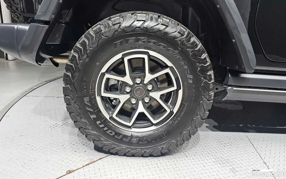 Jeep Wrangler 2.0 2 2025 — thumbnail 5