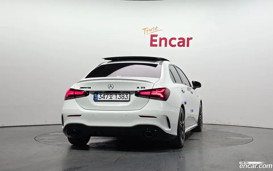Mercedes-Benz A-Class AMG A35 4MATIC 2022 — thumbnail 4