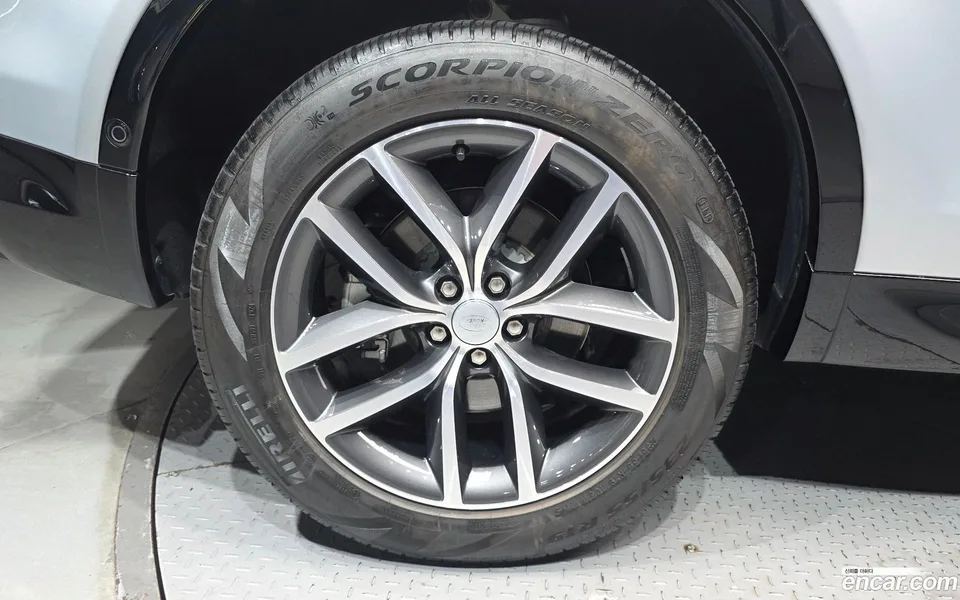 Land Rover Discovery Sport P250 SE 2025 — thumbnail 5