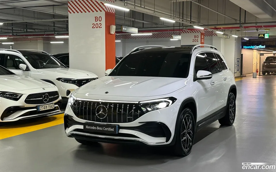 Mercedes-Benz EQB EQB300 4MATIC AMG 2023 — фото 1, купить с доставкой в Москву