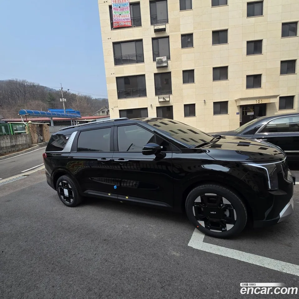 Kia Carnival HEV 9 2026 — thumbnail 3