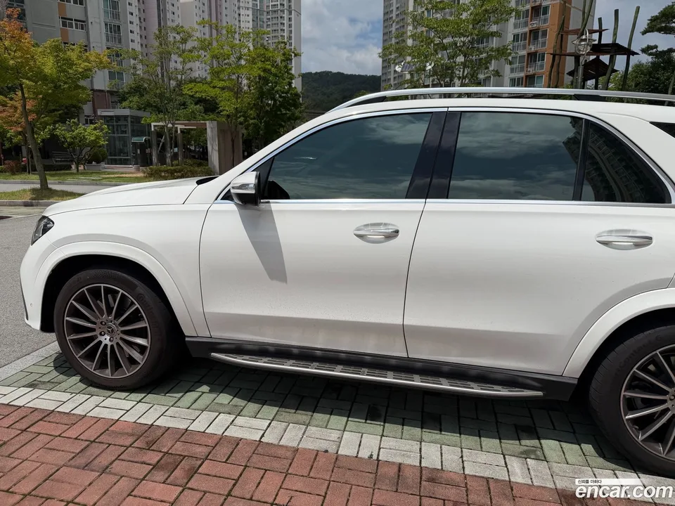 Mercedes-Benz GLE-Class GLE450 4MATIC 2024 — thumbnail 3