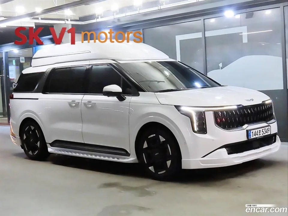 Kia Carnival 9 () 2024 — фото 1, купить с доставкой в Москву