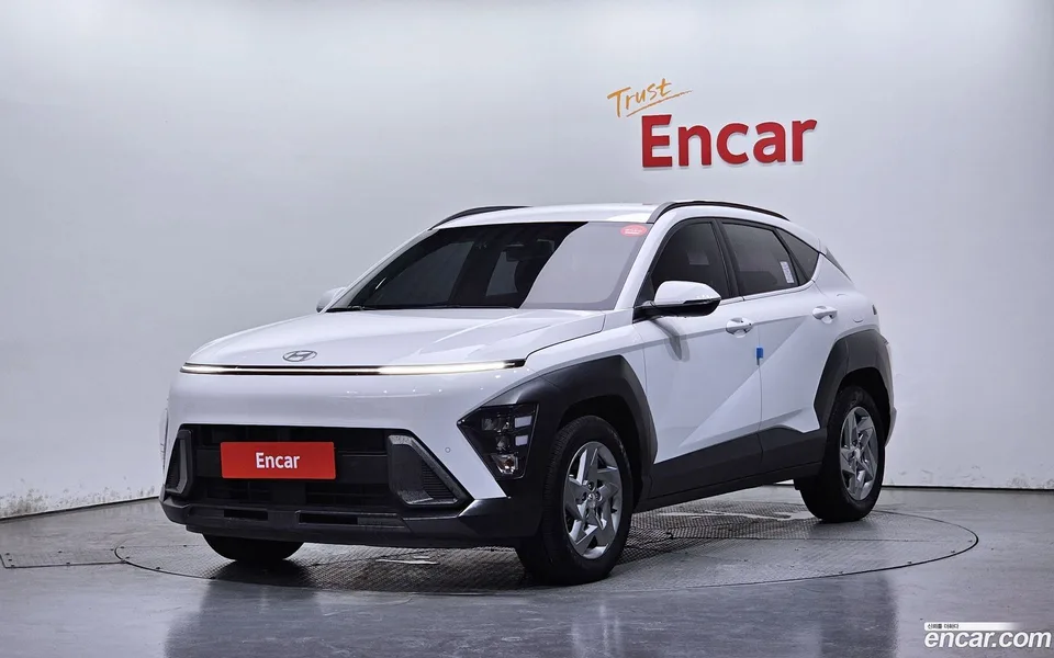 Hyundai Kona 2.0 2WD 2024 — photo 1, buy with delivery to Moscow