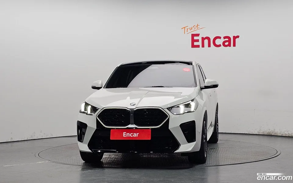 BMW X2 xDrive 20i M 2024 — thumbnail 3