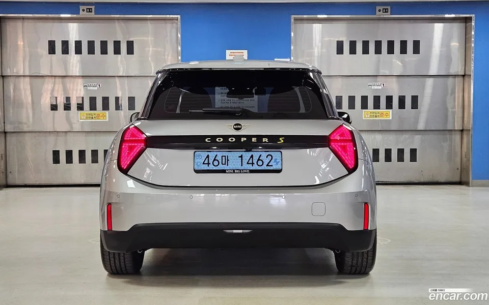 MINI Cooper Electric SE 2024 — thumbnail 4