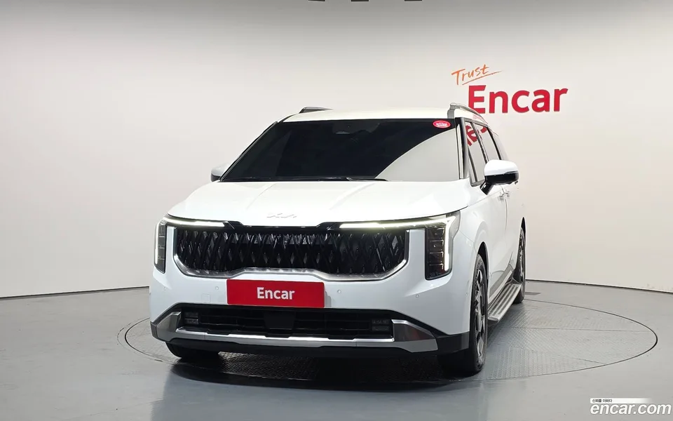 Kia Carnival 7 2025 — thumbnail 3