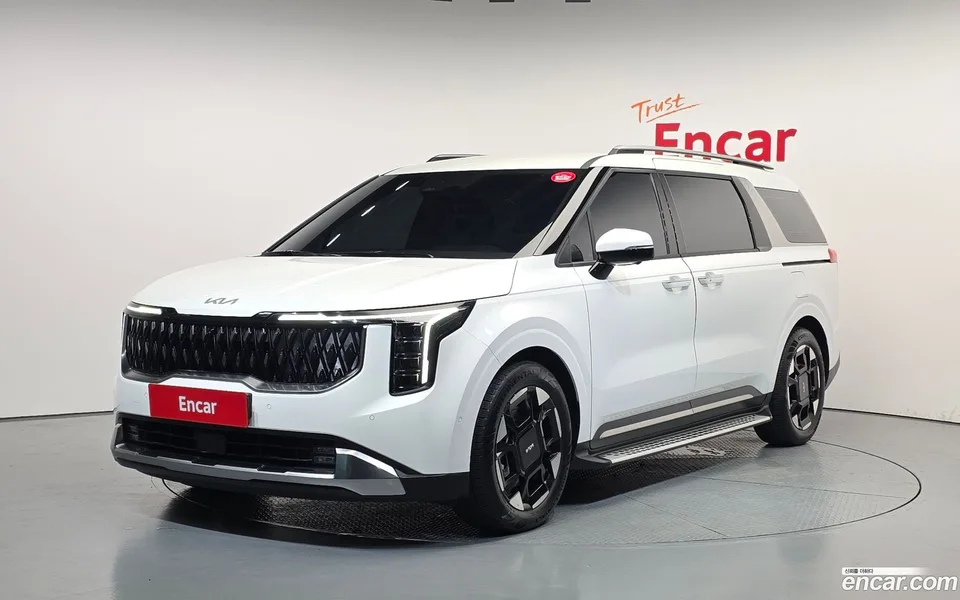 Kia Carnival 7 2025 — photo 1, buy with delivery to Moscow