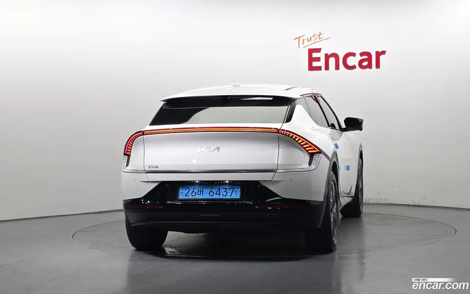 Kia EV6 2024 — thumbnail 4
