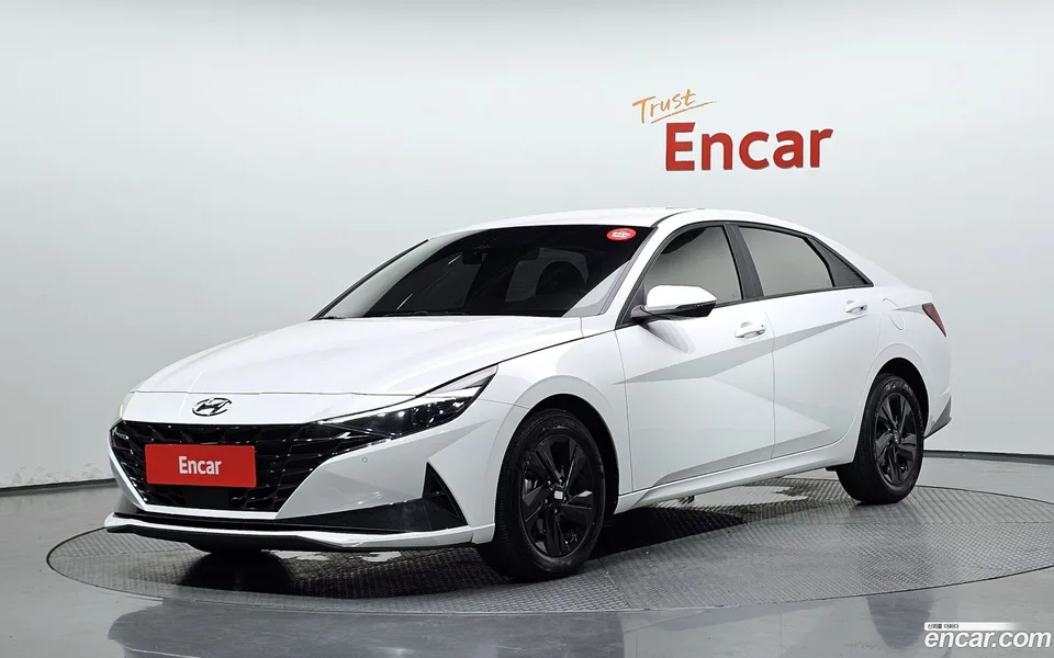 Hyundai Avante 1.6 2023 — photo 1, buy with delivery to Moscow