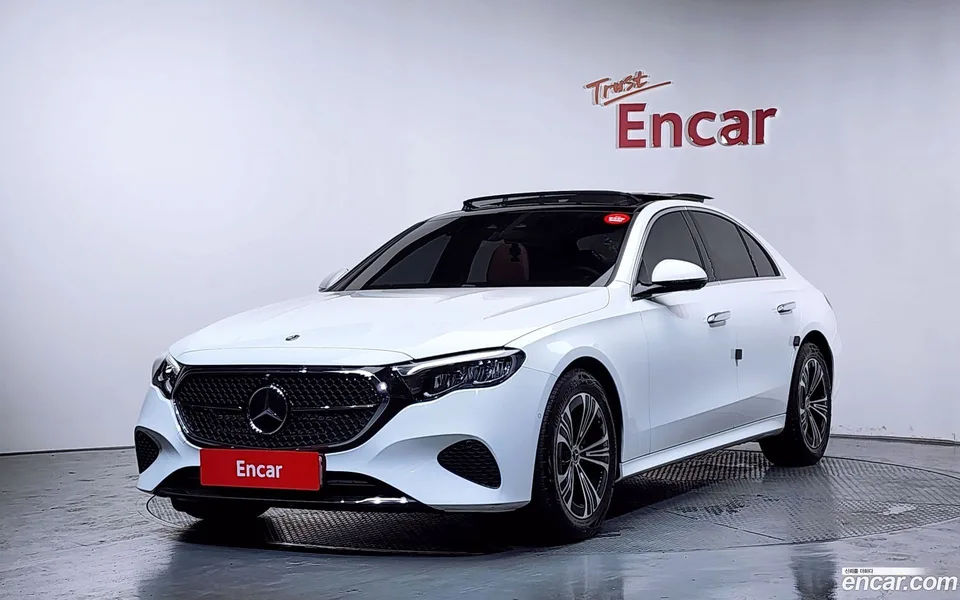Mercedes-Benz E-Class E200 2024 — photo 1, buy with delivery to Moscow