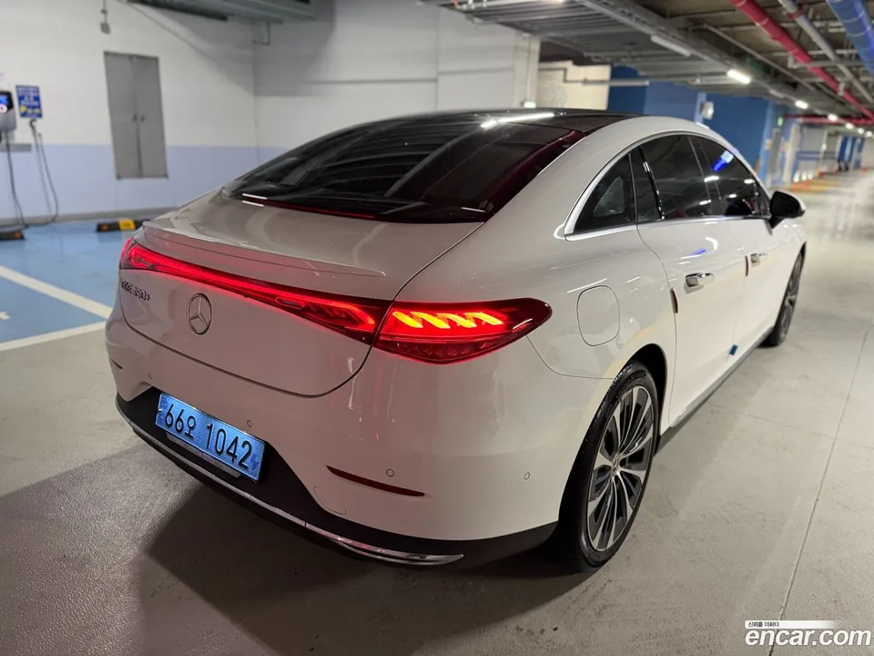 Mercedes-Benz EQE EQE350+ 2022 — thumbnail 2