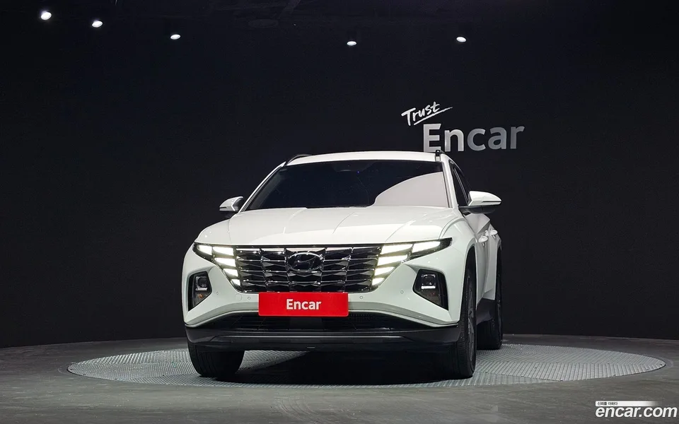Hyundai Tucson Hybrid 4WD 2023 — thumbnail 3