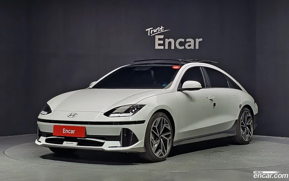 Hyundai Ioniq 6 2022 — photo 1, buy with delivery to Moscow