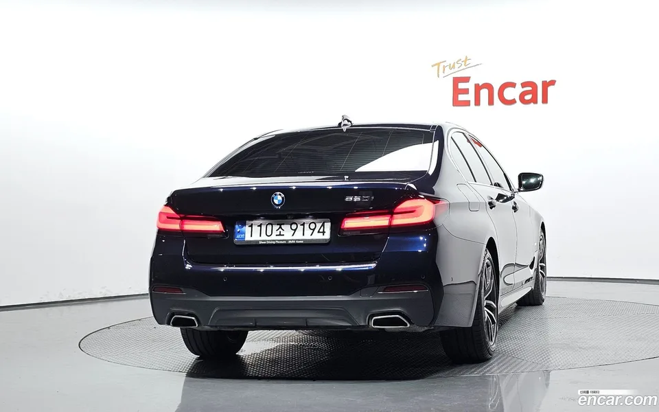 BMW 5 Series 520i M 2022 — thumbnail 4