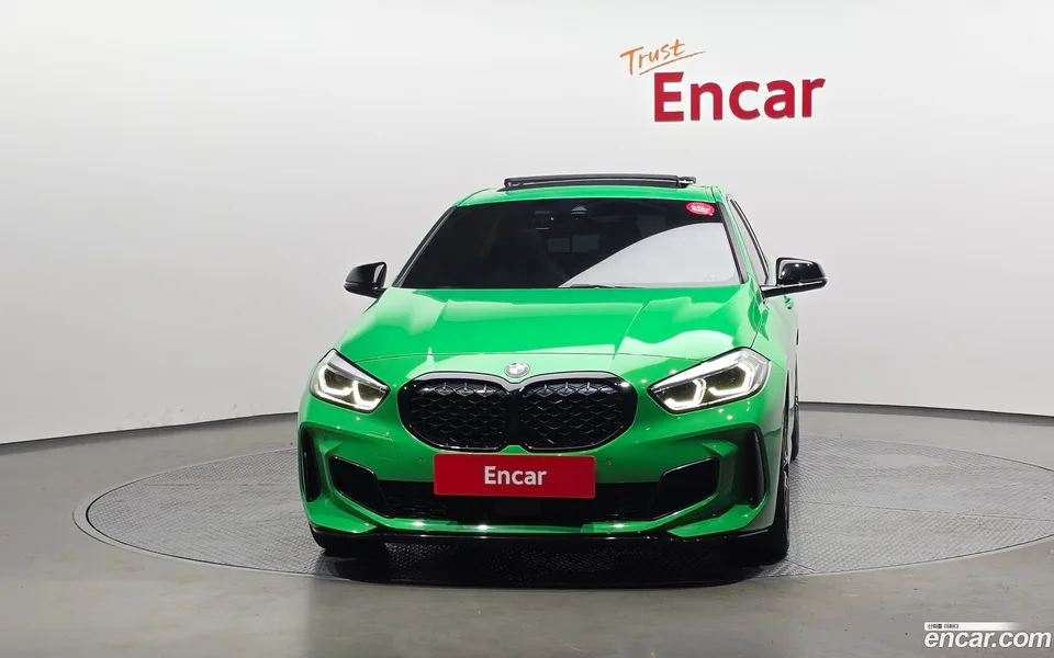 BMW 1 Series M135i xDrive 2022 — thumbnail 3