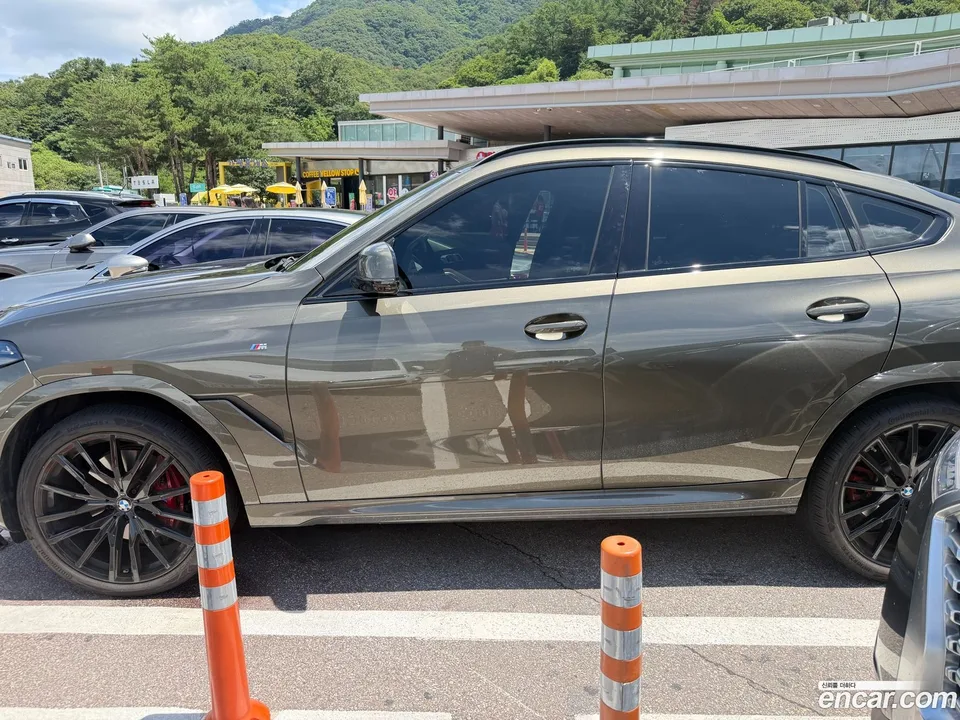 BMW X6 xDrive40d M 2026 — thumbnail 2