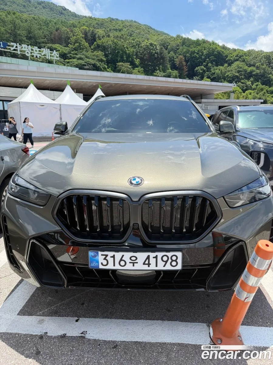 BMW X6 xDrive40d M 2026 — photo 1, buy with delivery to Moscow