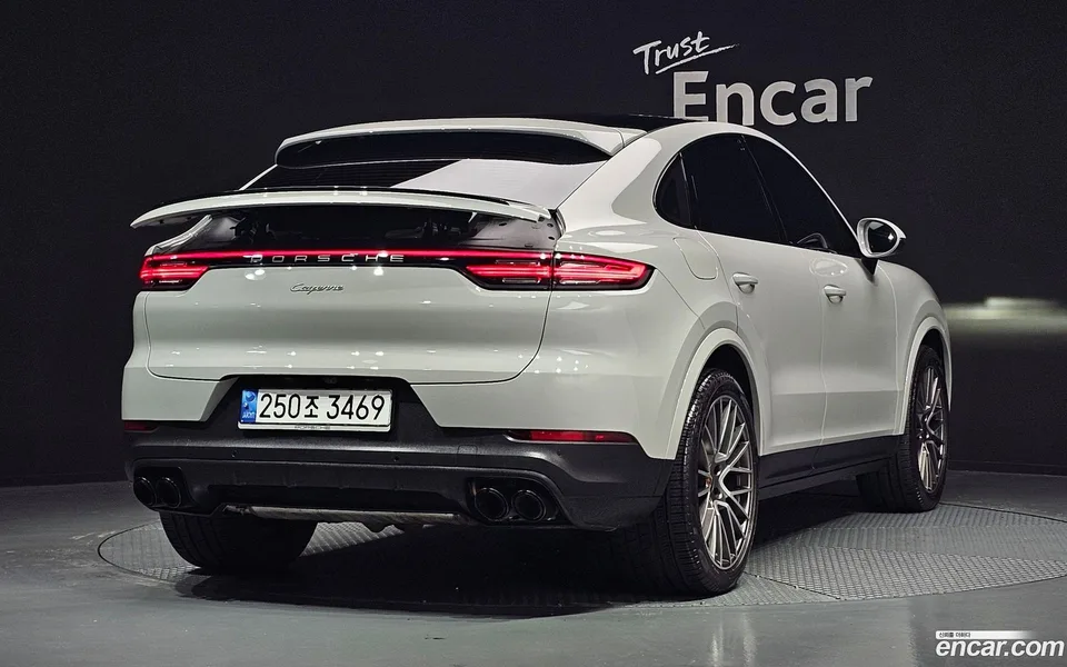 Porsche Cayenne 3.0 2022 — thumbnail 3