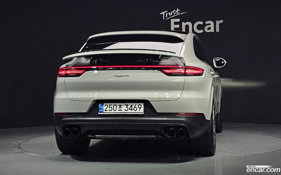 Porsche Cayenne 3.0 2022 — thumbnail 4