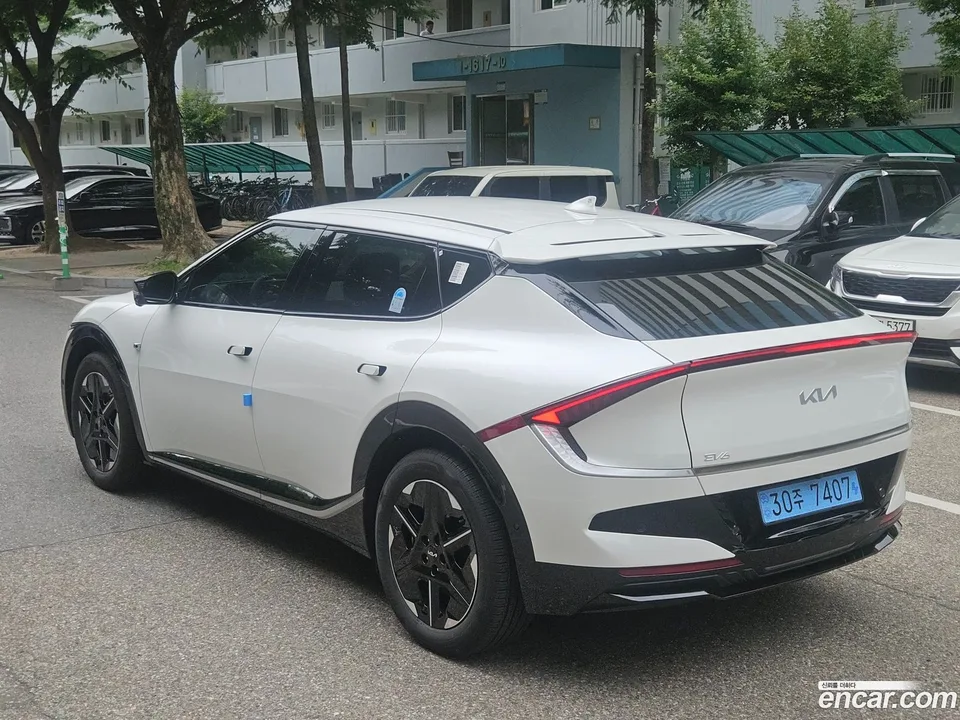 Kia EV6 2WD 2026 — thumbnail 2
