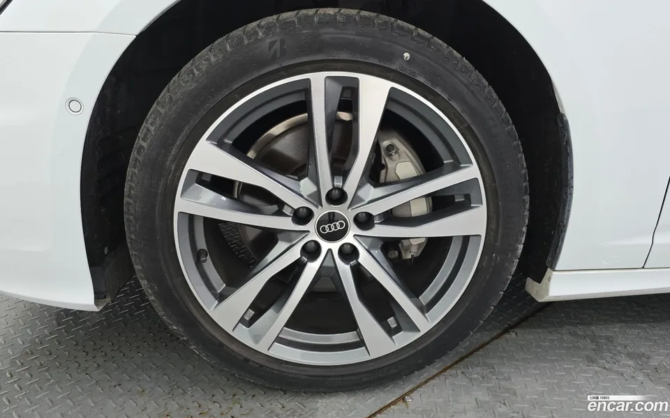 Audi A6 45 TFSI 2022 — thumbnail 2