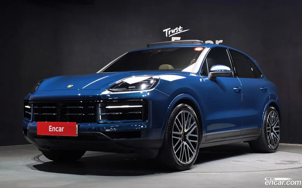 Porsche Cayenne 3.0 2024 — photo 1, buy with delivery to Moscow