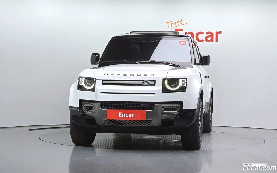 Land Rover Defender 110 P300 X- SE 2022 — thumbnail 3