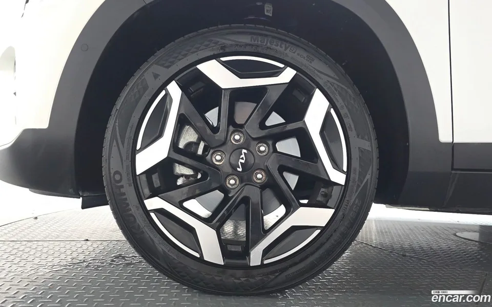 Kia Seltos 1.6 4WD 2025 — thumbnail 2