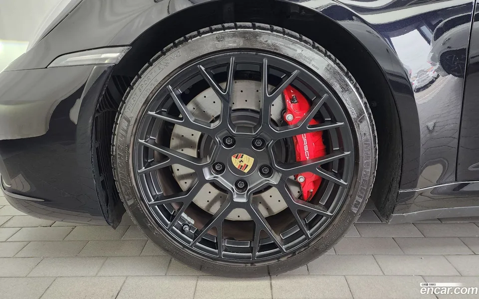 Porsche 911 (992) 4 GTS 2023 — thumbnail 5