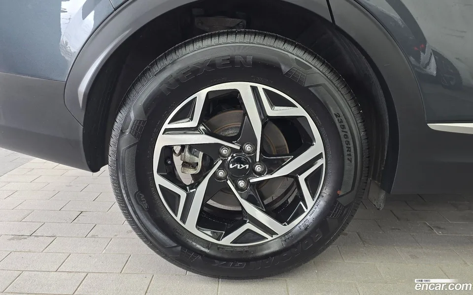 Kia Sportage 2.0 2WD 2024 — thumbnail 2