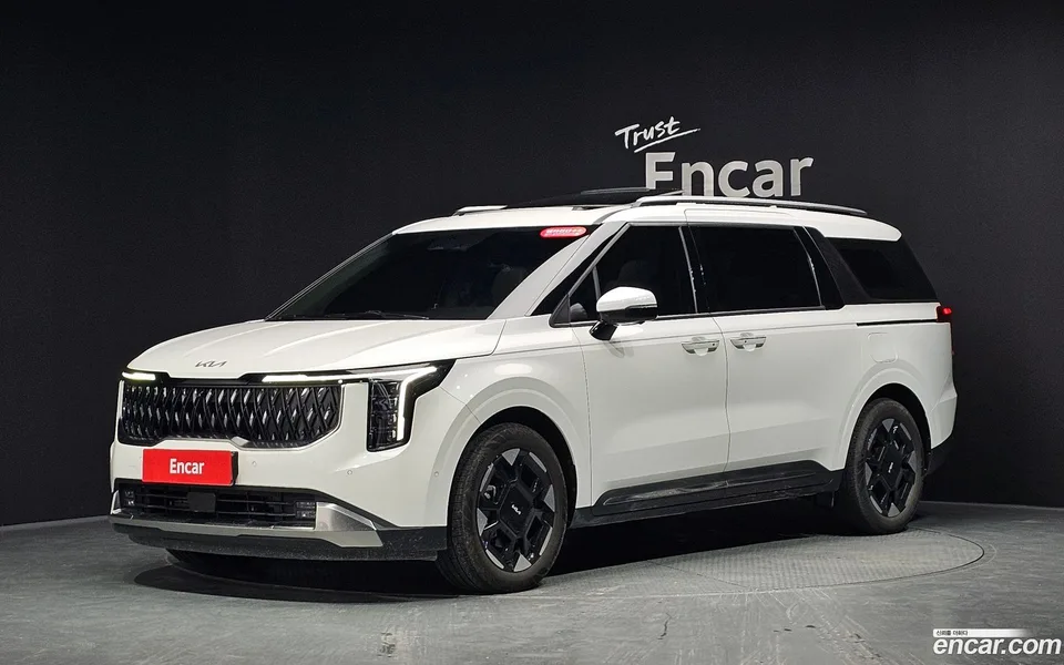 Kia Carnival HEV 9 2024 — photo 1, buy with delivery to Moscow