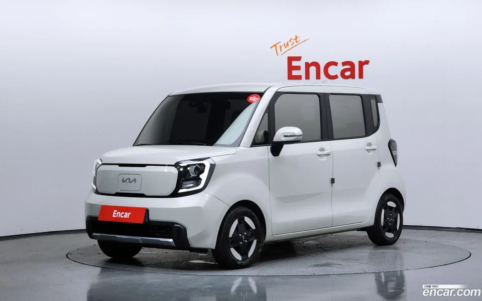 Kia Ray EV 2023 — photo 1, buy with delivery to Moscow