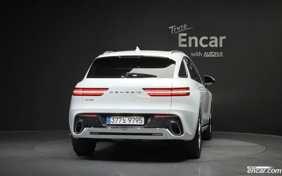 Genesis GV70 2.5T 2WD 2023 — thumbnail 4