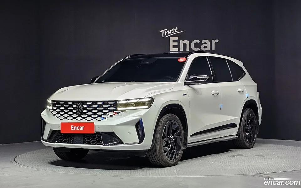Renault Samsung Grand Koleos 1.5 E-TECH 2WD 2025 — photo 1, buy with delivery to Moscow